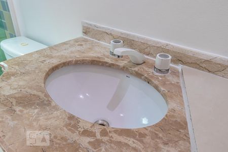 Apartamento para alugar com 80m², 3 quartos e 2 vagasDetalhe do Banheiro da Suíte