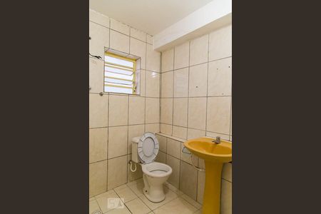 Banheiro de kitnet/studio para alugar com 1 quarto, 40m² em Vila Campestre, São Paulo