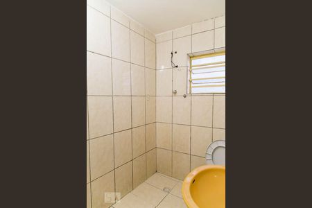 Banheiro de kitnet/studio para alugar com 1 quarto, 40m² em Vila Campestre, São Paulo