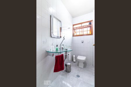 Lavabo de casa para alugar com 3 quartos, 257m² em Jardim Prudência, São Paulo