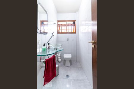 Lavabo de casa para alugar com 3 quartos, 257m² em Jardim Prudência, São Paulo
