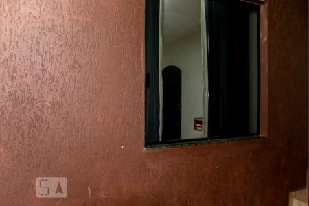 Casa à venda com 180m², 3 quartos e 2 vagas Casa à venda com 180m², 3 quartos e 2 vagasQuintal