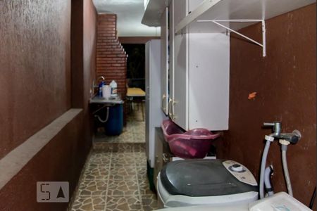 Casa à venda com 180m², 3 quartos e 2 vagas Casa à venda com 180m², 3 quartos e 2 vagasÁrea de Serviço