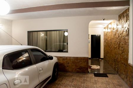 Casa à venda com 180m², 3 quartos e 2 vagas Casa à venda com 180m², 3 quartos e 2 vagasGaragem