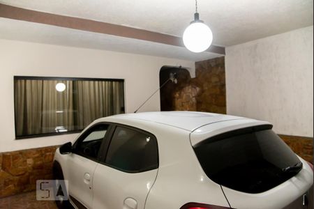 Casa à venda com 180m², 3 quartos e 2 vagas Casa à venda com 180m², 3 quartos e 2 vagasGaragem