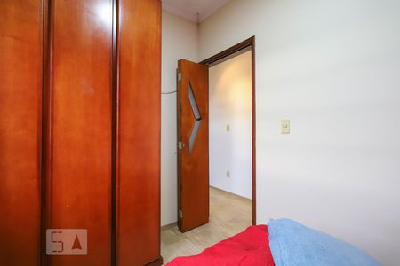 Casa à venda com 220m², 3 quartos e 6 vagas Casa à venda com 220m², 3 quartos e 6 vagasQuarto 2