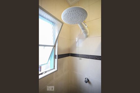 Casa à venda com 220m², 3 quartos e 6 vagas Casa à venda com 220m², 3 quartos e 6 vagasBanheiro Social