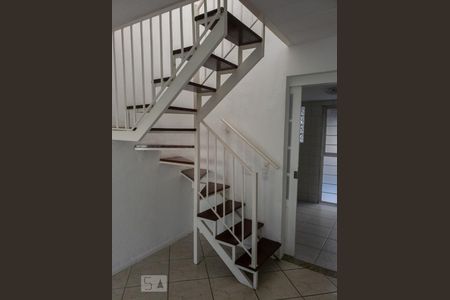 Sala de casa de condomínio para alugar com 2 quartos, 126m² em Vargem Grande, Rio de Janeiro