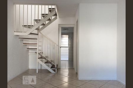 Sala de casa de condomínio para alugar com 2 quartos, 126m² em Vargem Grande, Rio de Janeiro