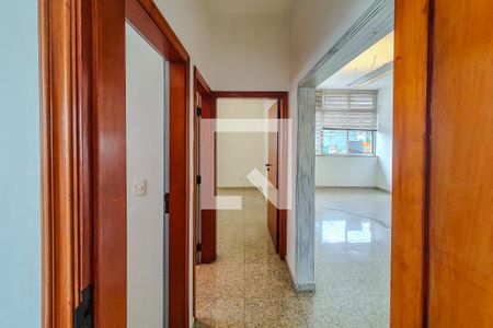 Apartamento à venda com 80m², 2 quartos e 1 vaga Apartamento à venda com 80m², 2 quartos e 1 vagaCorredor