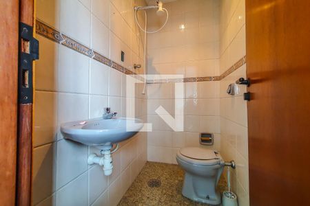 Apartamento à venda com 80m², 2 quartos e 1 vaga Apartamento à venda com 80m², 2 quartos e 1 vagaBanheiro
