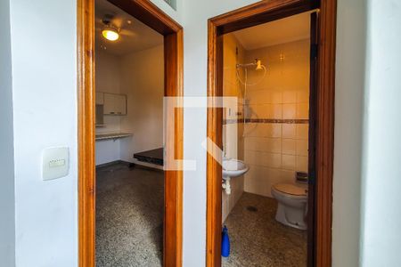 Apartamento à venda com 80m², 2 quartos e 1 vaga Apartamento à venda com 80m², 2 quartos e 1 vagaBanheiro