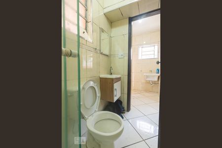 Banheiro de casa para alugar com 1 quarto, 50m² em Nova Petrópolis, São Bernardo do Campo