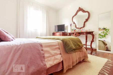 Casa à venda com 265m², 3 quartos e 2 vagasSuíte