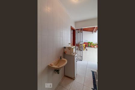 Casa à venda com 265m², 3 quartos e 2 vagasÁrea de Serviço