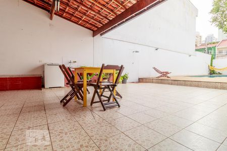 Casa à venda com 265m², 3 quartos e 2 vagasChurrasqueira