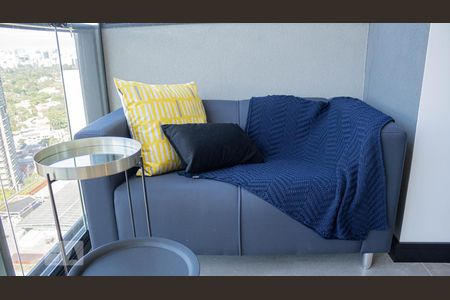 varanda de kitnet/studio para alugar com 1 quarto, 32m² em Pinheiros, São Paulo