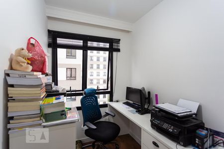Quarto de apartamento para alugar com 2 quartos, 37m² em Presidente Altino, Osasco