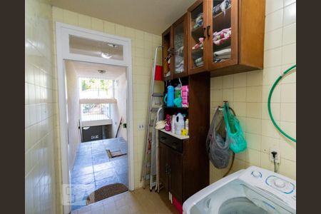 Casa à venda com 564m², 4 quartos e 3 vagasÁrea de Serviço