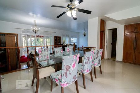 Sala de casa à venda com 4 quartos, 564m² em Freguesia de Jacarepaguá, Rio de Janeiro