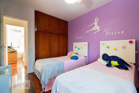 Casa à venda com 564m², 4 quartos e 3 vagasQuarto 2