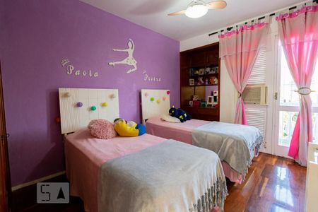 Casa à venda com 564m², 4 quartos e 3 vagasQuarto 2