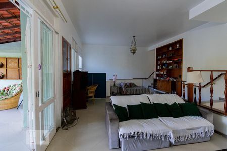 Sala de casa à venda com 4 quartos, 564m² em Freguesia de Jacarepaguá, Rio de Janeiro