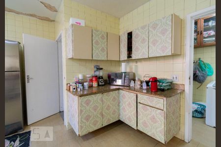 Casa à venda com 564m², 4 quartos e 3 vagasCozinha