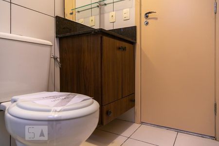 Apartamento para alugar com 79m², 2 quartos e 1 vaga Apartamento para alugar com 79m², 2 quartos e 1 vagaBanheiro