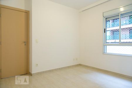 Apartamento para alugar com 79m², 2 quartos e 1 vaga Apartamento para alugar com 79m², 2 quartos e 1 vagaSuíte