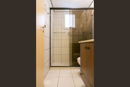 Apartamento para alugar com 79m², 2 quartos e 1 vaga Apartamento para alugar com 79m², 2 quartos e 1 vagaBanheiro da suíte