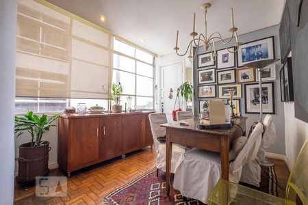 Apartamento à venda com 140m², 3 quartos e 1 vagaSala de Jantar