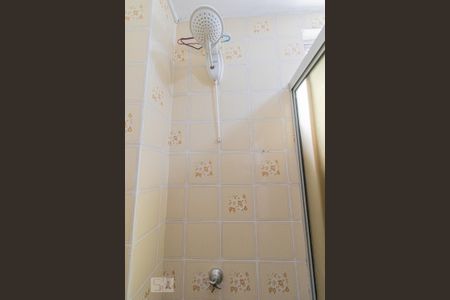 Banheiro Social de apartamento para alugar com 1 quarto, 47m² em Rebouças, Curitiba