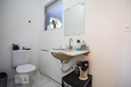 Lavabo de casa para alugar com 4 quartos, 290m² em Jardim Catanduva, São Paulo