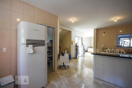 Casa para alugar com 290m², 4 quartos e 2 vagasCozinha