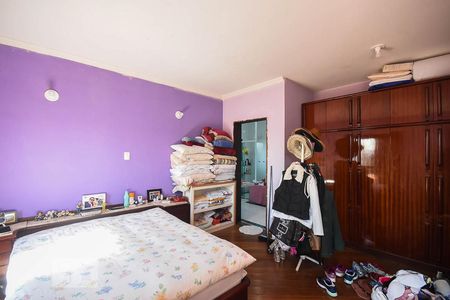 Casa para alugar com 290m², 4 quartos e 2 vagasSuíte