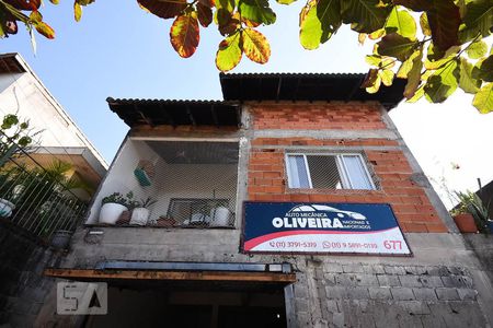 Casa para alugar com 290m², 4 quartos e 2 vagasFachada