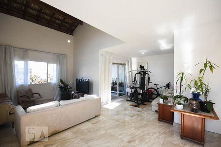 Sala de casa para alugar com 4 quartos, 290m² em Jardim Catanduva, São Paulo