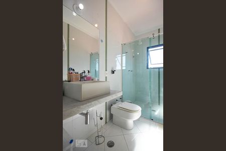 Casa para alugar com 290m², 4 quartos e 2 vagasBanheiro