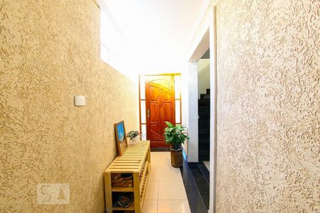 Casa à venda com 220m², 4 quartos e 4 vagasHall