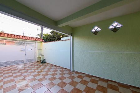 Casa à venda com 220m², 4 quartos e 4 vagasGaragem