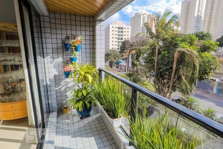 Sacada de apartamento à venda com 2 quartos, 79m² em Bosque da Saúde, São Paulo