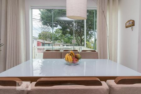 Casa à venda com 100m², 3 quartos e 3 vagasSala