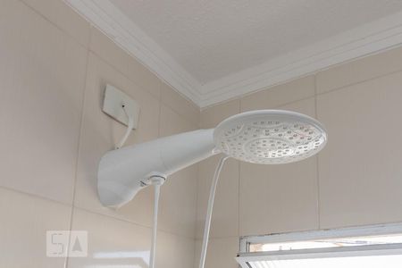 Casa à venda com 100m², 3 quartos e 3 vagasChuveiro