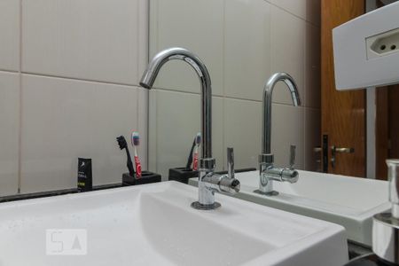 Casa à venda com 100m², 3 quartos e 3 vagasTorneira