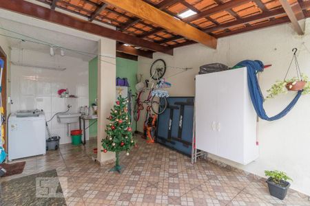Casa à venda com 100m², 3 quartos e 3 vagasÁrea de serviço