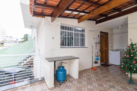 Casa à venda com 100m², 3 quartos e 3 vagasÁrea de serviço