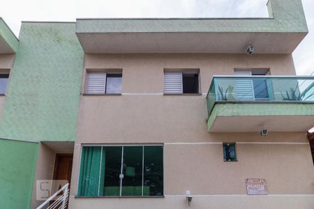 Casa à venda com 100m², 3 quartos e 3 vagasFachada