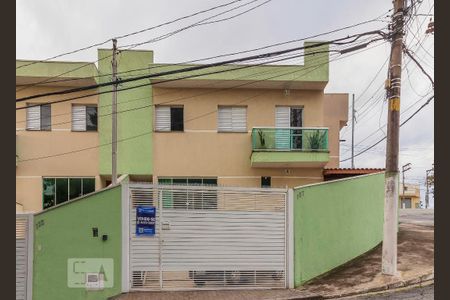 Casa à venda com 100m², 3 quartos e 3 vagasFachada