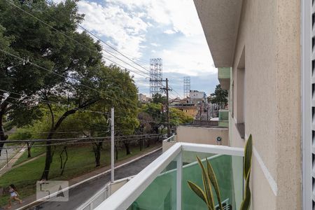 Casa à venda com 100m², 3 quartos e 3 vagasVaranda